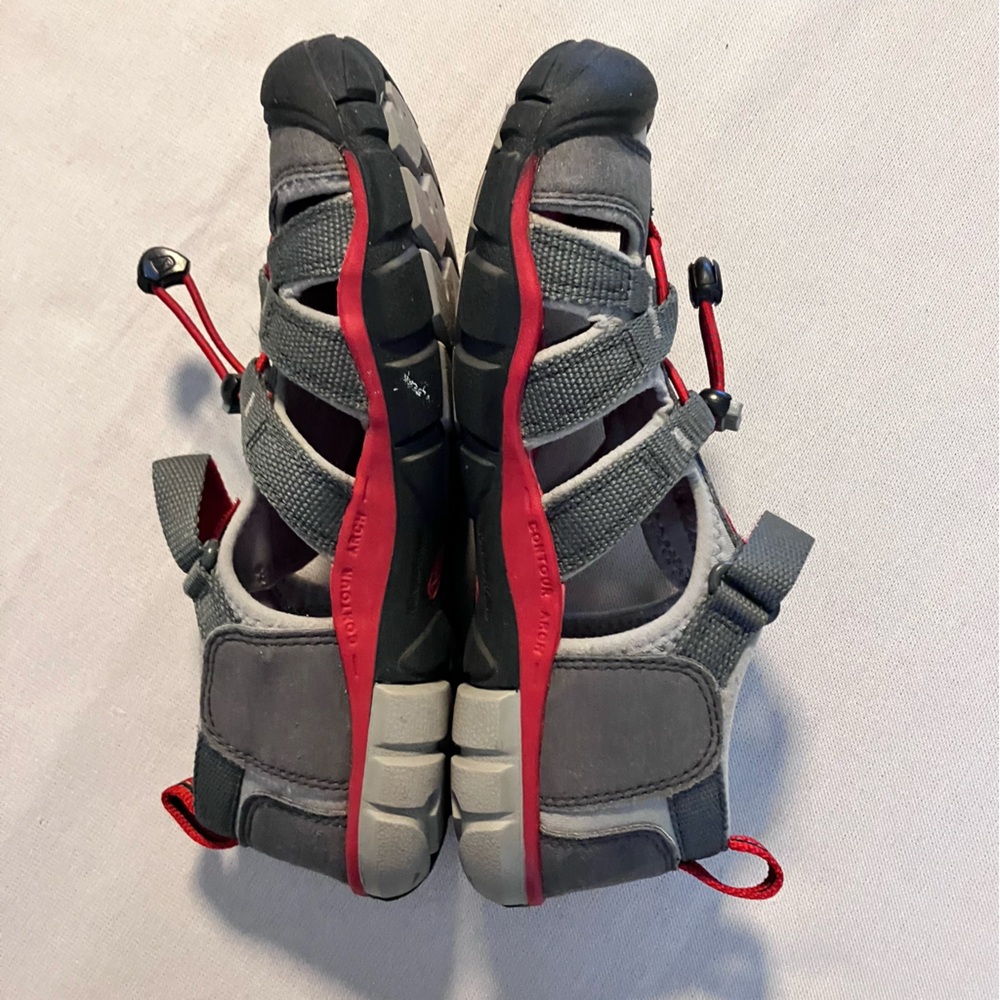 Keen Kid’s Seacamp II CNX Water Sandals Size 3 Gray Red - Picture 3 of 11
